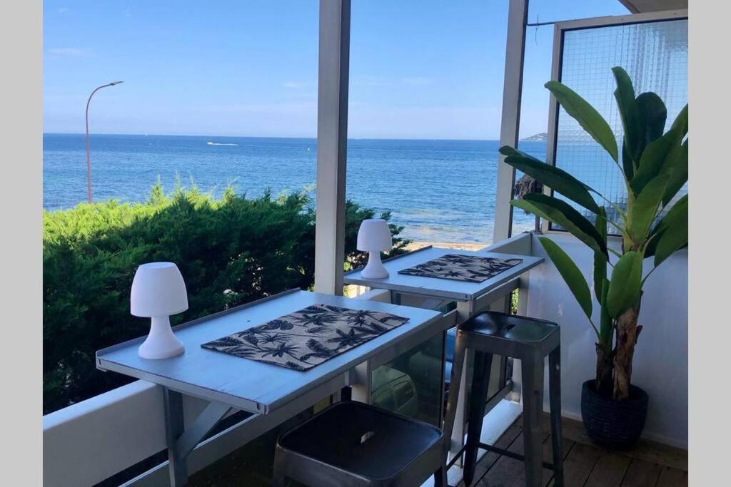 Charmant studio avec terrasse vue mer à 50 m Sainte-Maxime Extérieur photo